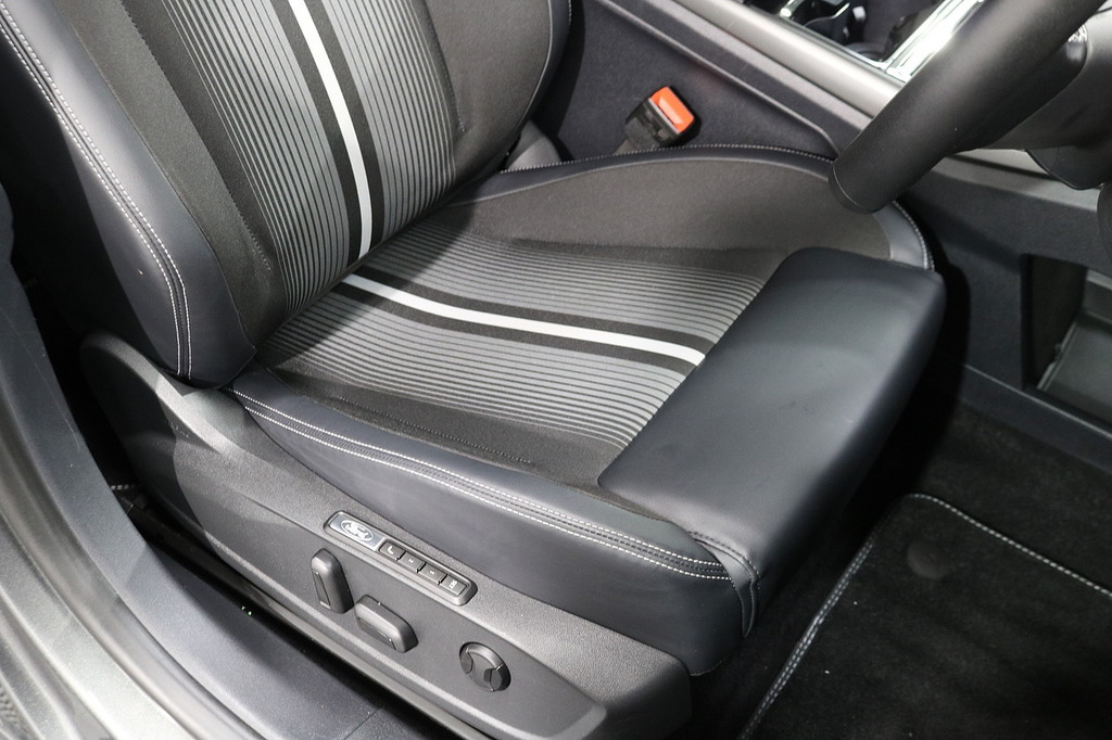 Ford Capri 250Kw Premium 79Kwh Awd Black #14