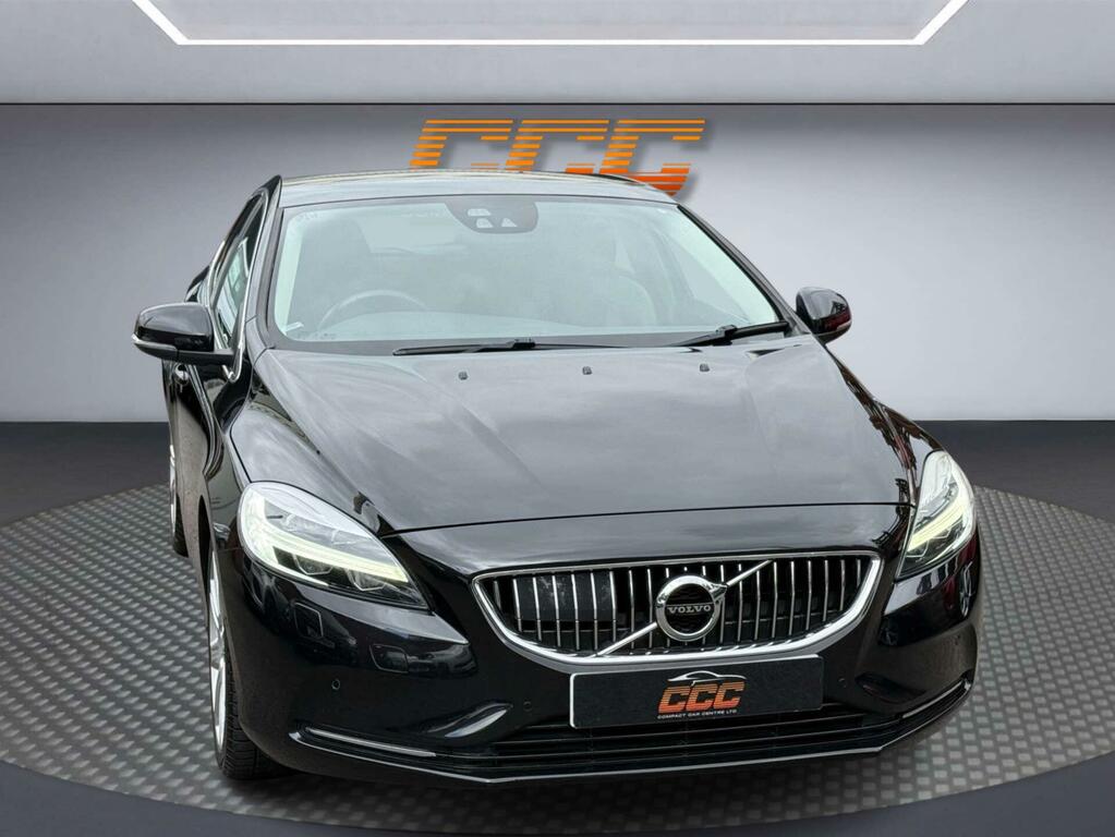 Volvo V40 Inscription Black #3