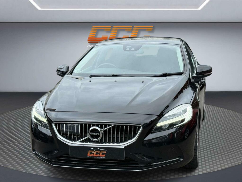 Volvo V40 Inscription Black #4