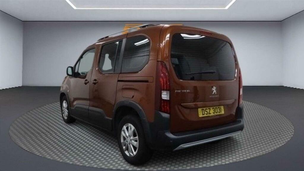 Peugeot Rifter Allure Brown #3
