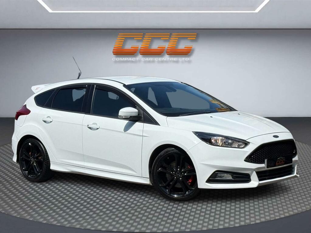 Ford Focus St-2 White