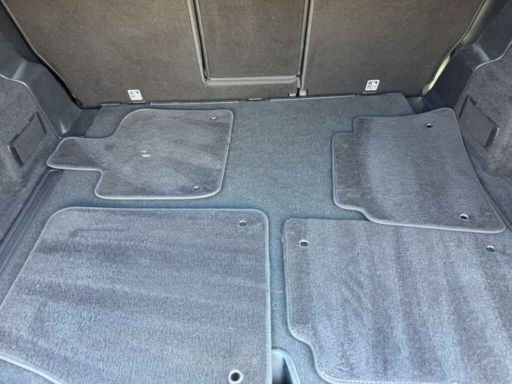 Land Rover Discovery Sport D200 R-dynamic S Plus Grey #25