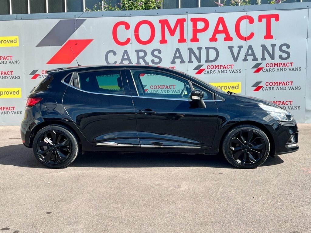 Renault Clio 0.9L Iconic Black #3