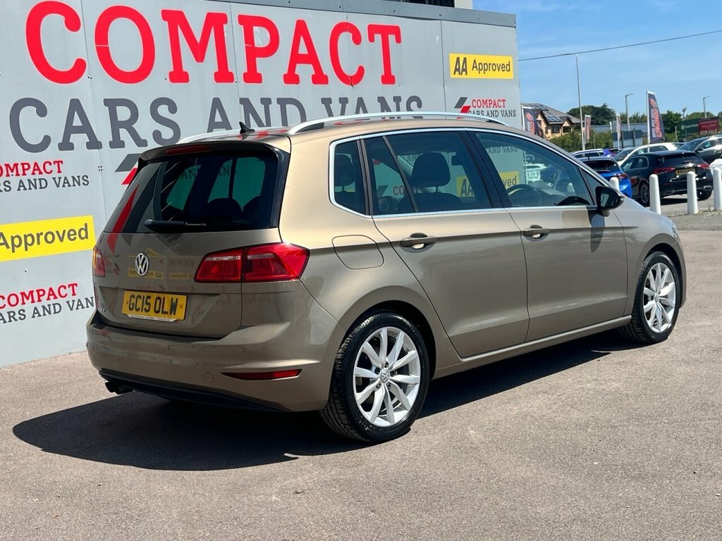Volkswagen Golf SV 1.4L Gt Gold #5