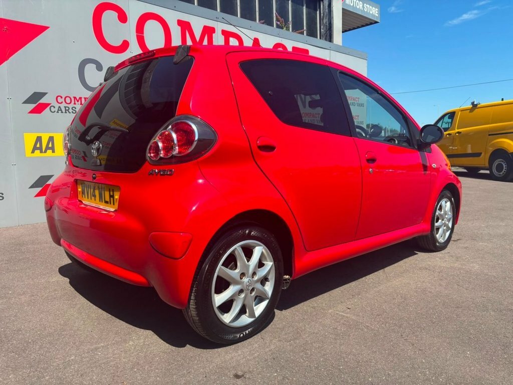 Toyota Aygo 1L Mode Red #5
