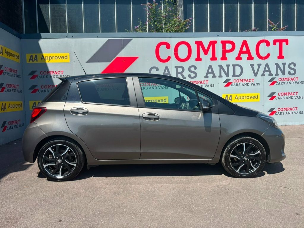 Toyota Yaris 1.3L Design Brown #4