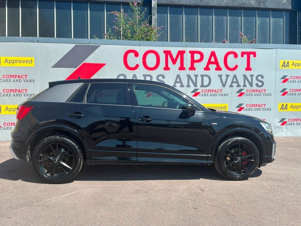 Audi Q2 1.6L S Line Black #4