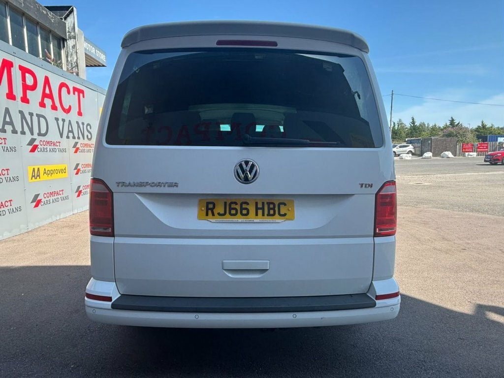 Volkswagen Transporter 2L Highline White #6