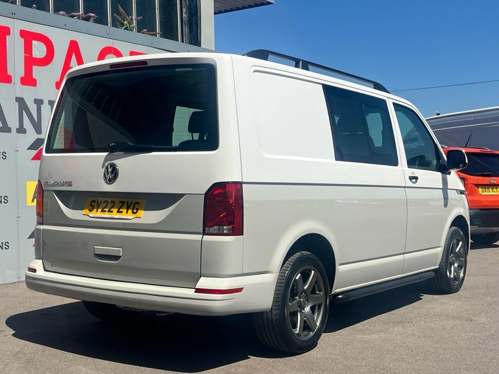 Volkswagen Transporter 2L Startline White #5