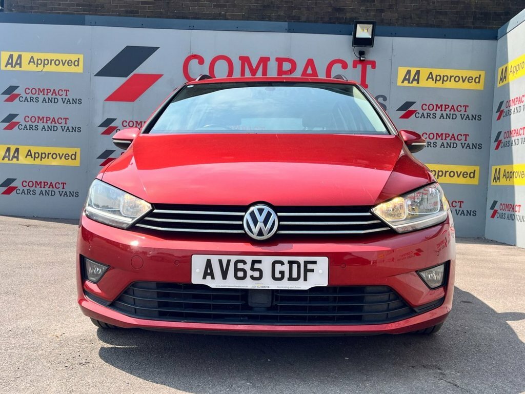 Volkswagen Golf SV 1.6L Se Red #3