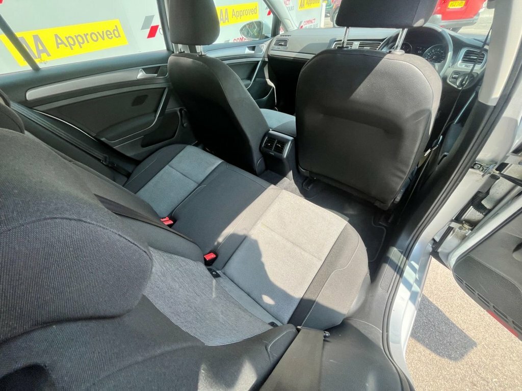Volkswagen Golf Gt Bluemotion Technology Tdi  #17