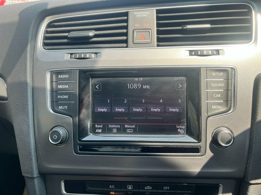 Volkswagen Golf Gt Bluemotion Technology Tdi  #10