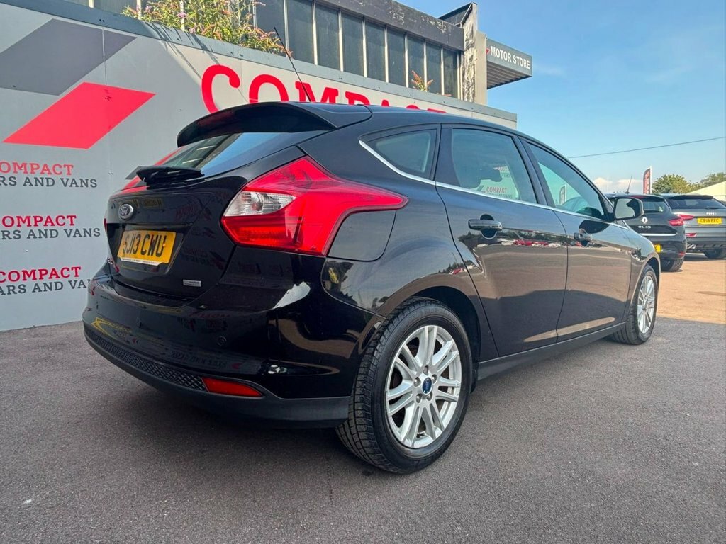 Ford Focus 1.6L Titanium Black #5