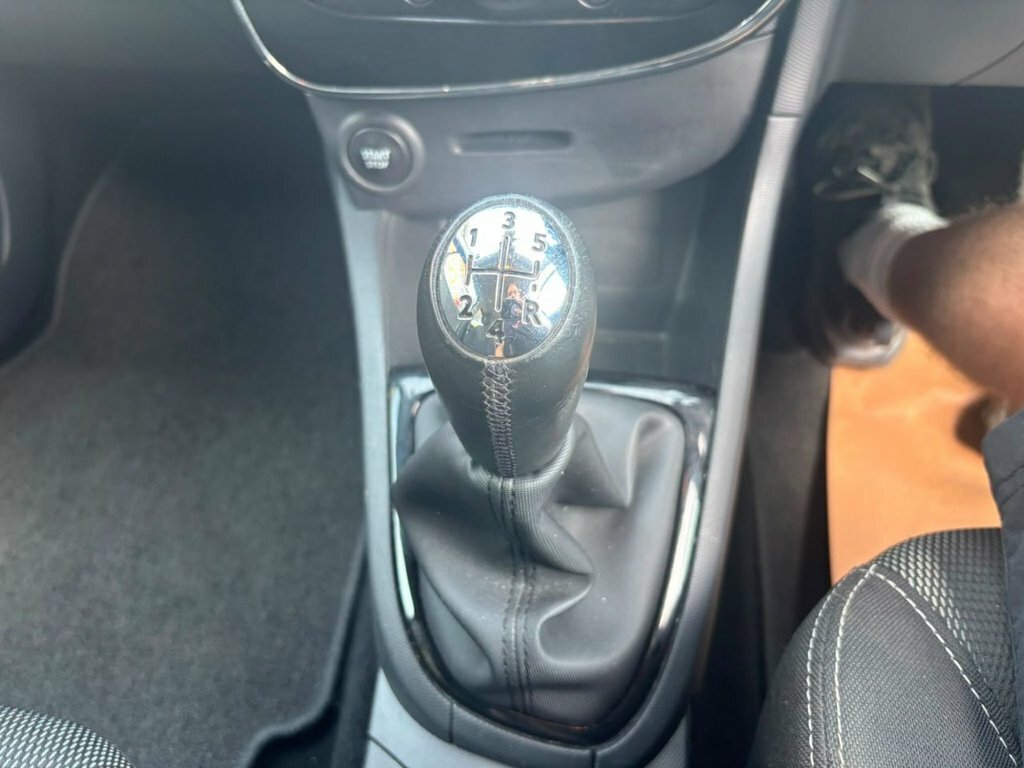 Renault Clio Renaultsport Lux White #14