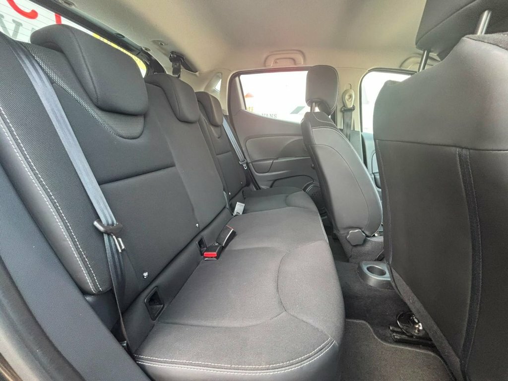 Renault Clio Renaultsport Lux White #21