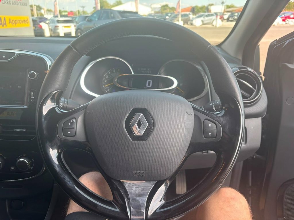 Renault Clio Renaultsport Lux White #8