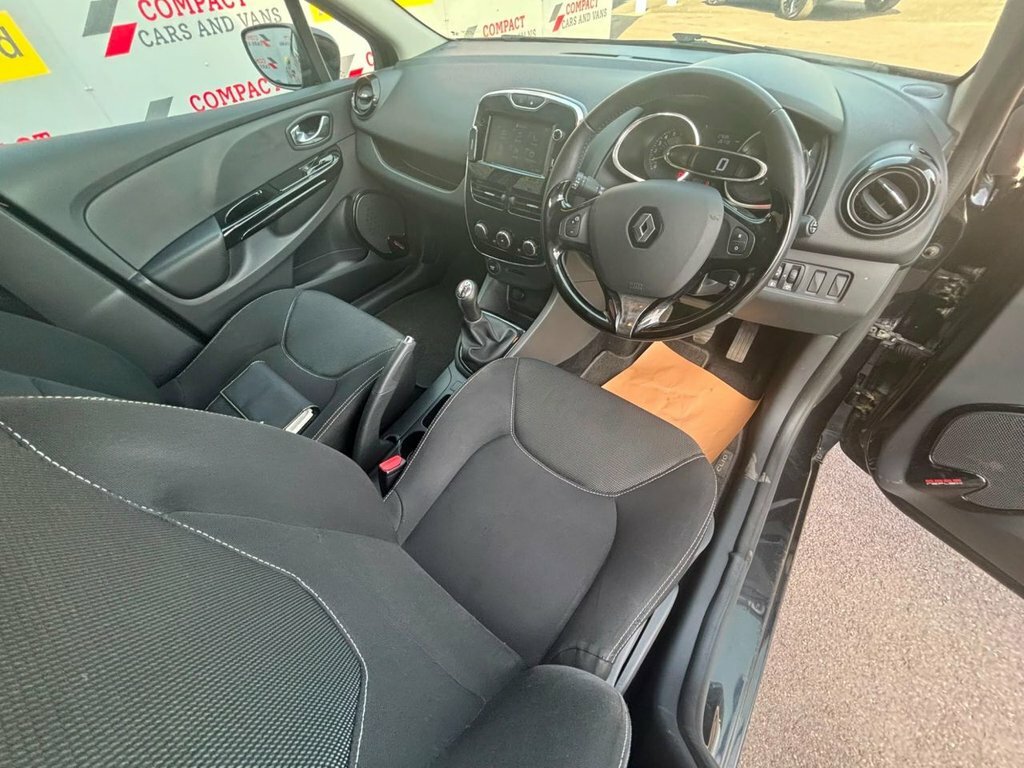 Renault Clio Renaultsport Lux White #17