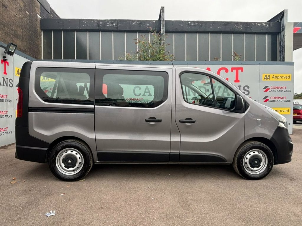 Vauxhall Vivaro Combi Grey #4