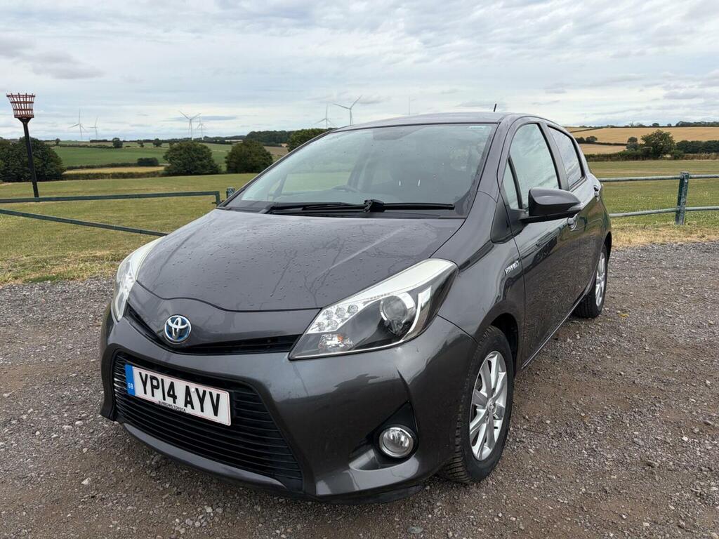 Toyota Yaris 1.5 Vvt-h Icon Plus Cvt Euro 5 Grey
