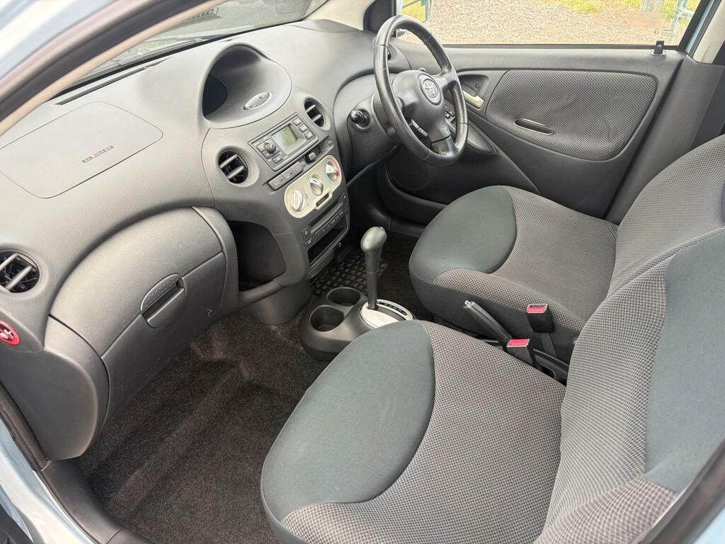 Toyota Yaris 1.3 Vvt-i Blue Silver #14