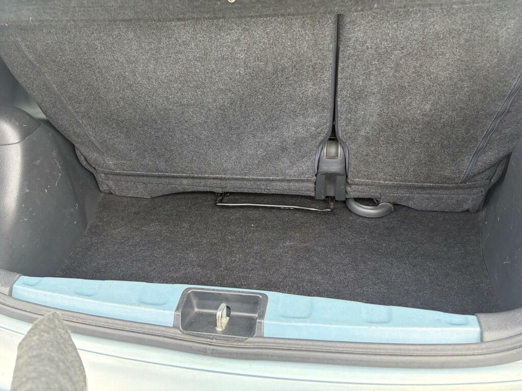 Toyota Yaris 1.3 Vvt-i Blue Silver #11