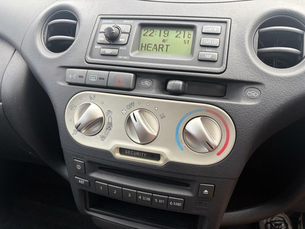 Toyota Yaris 1.3 Vvt-i Blue Silver #10