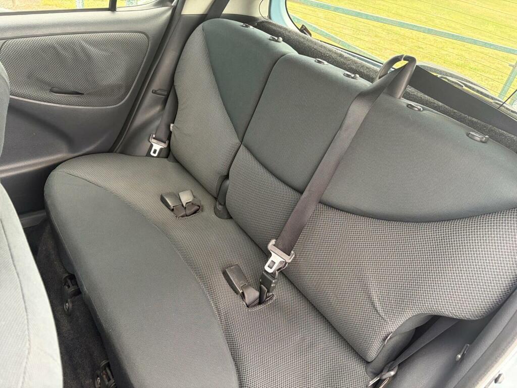 Toyota Yaris 1.3 Vvt-i Blue Silver #8