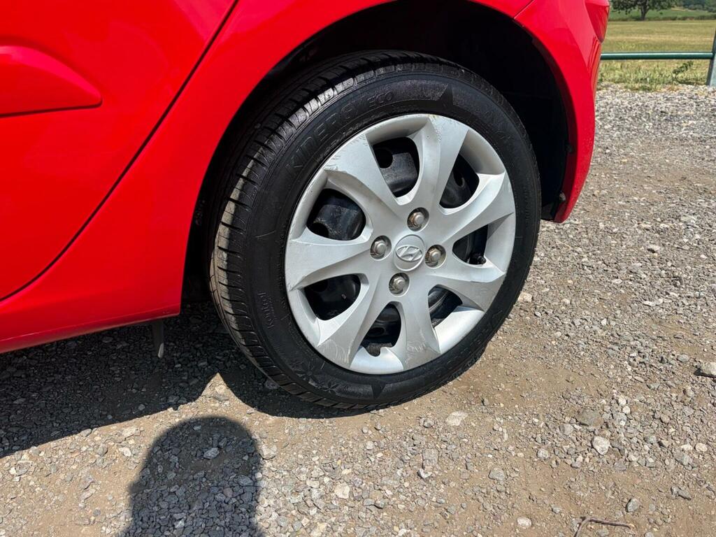 Hyundai I10 1.2 Classic Euro 5 Red #4