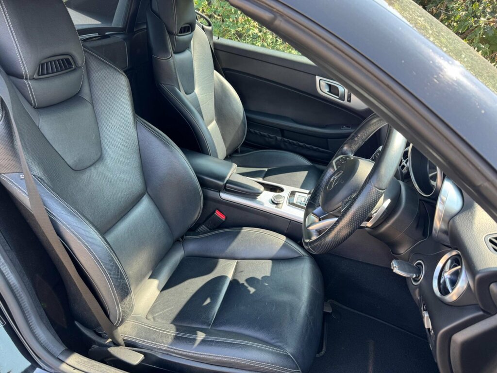 Mercedes-Benz SLC 2.0 Slc200 Amg Line G-tronic Euro 6 Ss Black #3