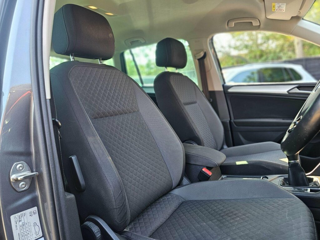 Volkswagen Tiguan 1.5 Tsi Evo Match Euro 6 Ss NX19OWC Grey #3