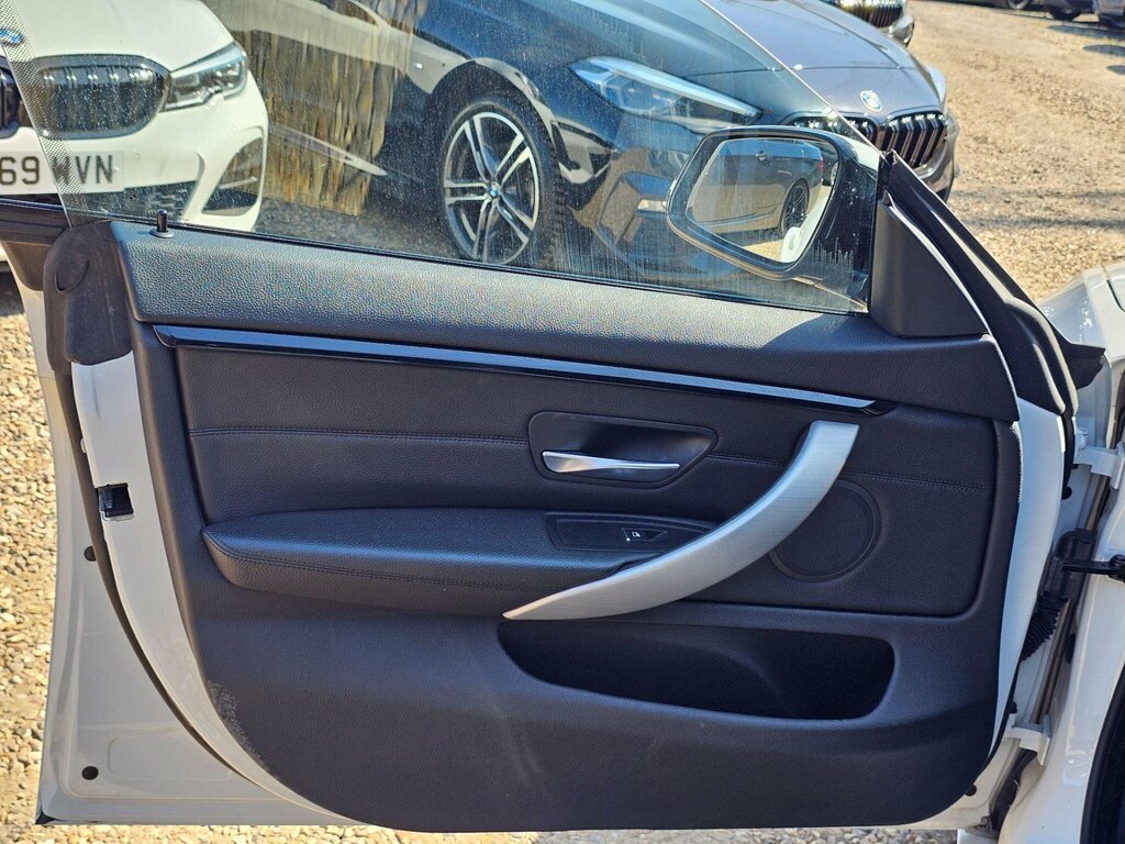 BMW 4 Series Gran Coupe 420D 190 Sport Business Media Black #19
