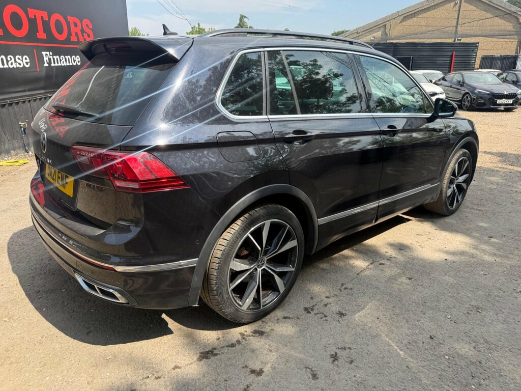 Volkswagen Tiguan 1.5 Tsi R-line Dsg Euro 6 Ss Black #2