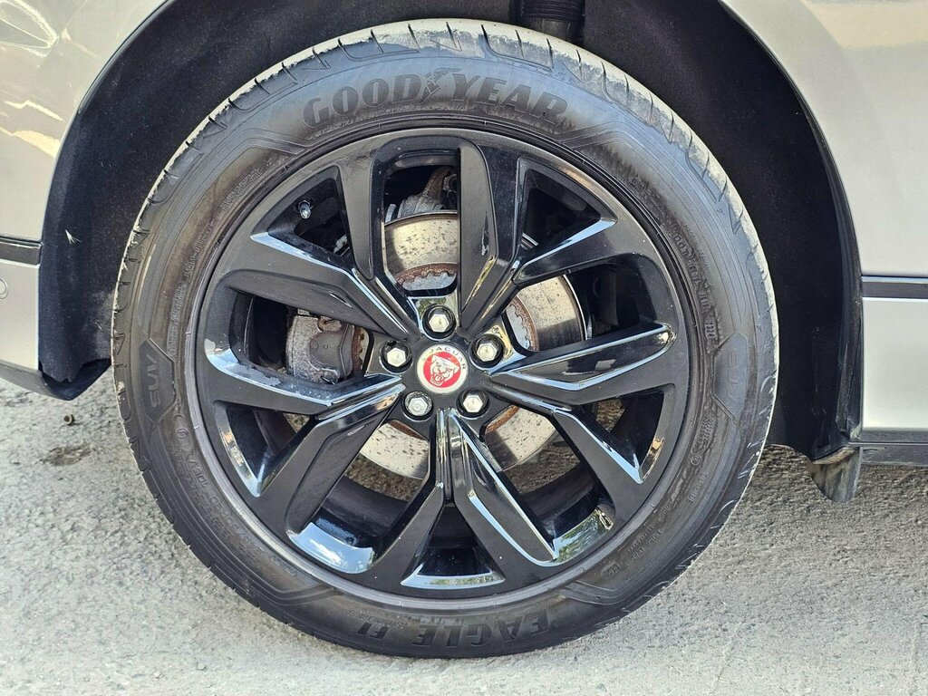 Jaguar I-Pace Hse Auto Grey #18