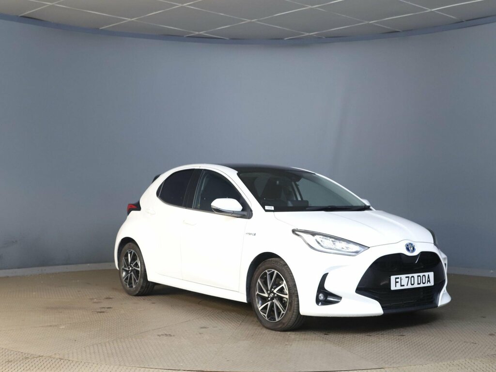 Toyota Yaris 1.5 Vvt-h Design E-cvt Euro 6 Ss White