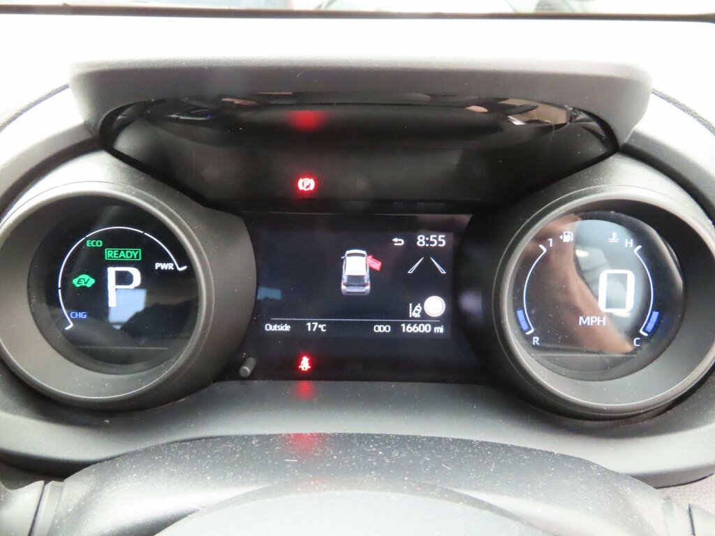 Toyota Yaris 1.5 Vvt-h Design E-cvt Euro 6 Ss White #2