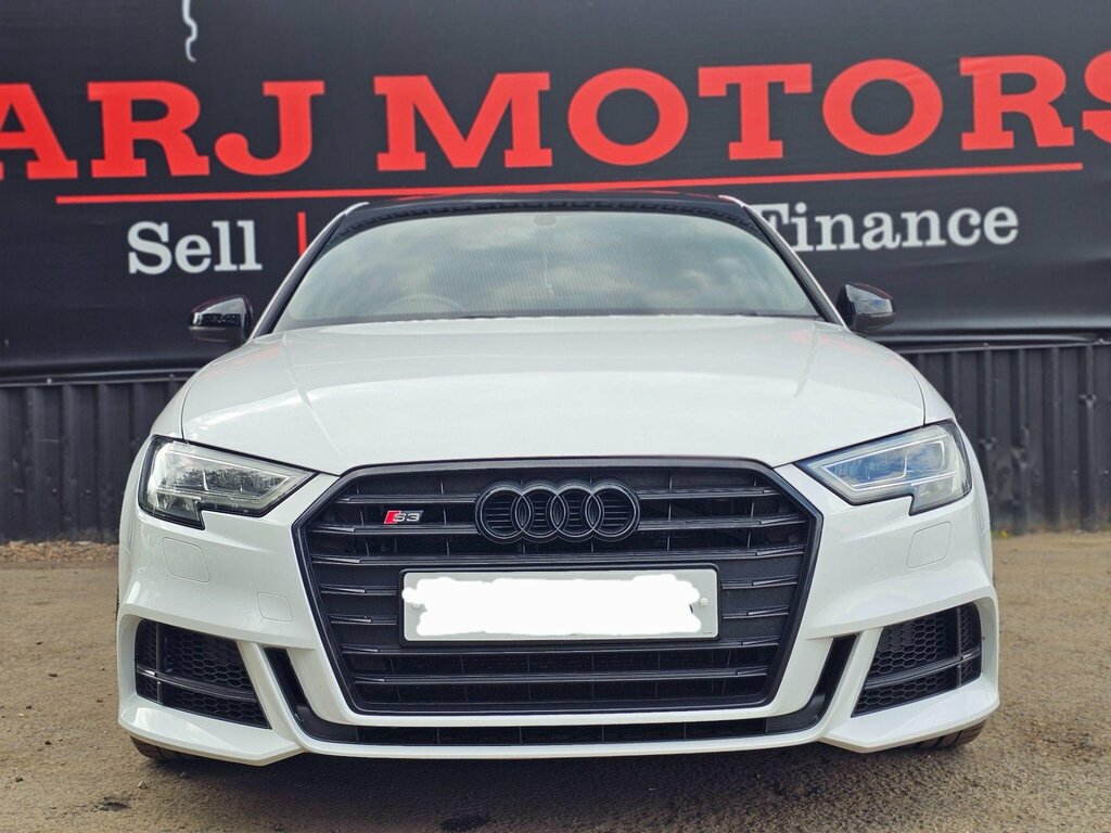 Audi S3 2.0 Tfsi Black Edition Sportback S Tronic Quattro White #3