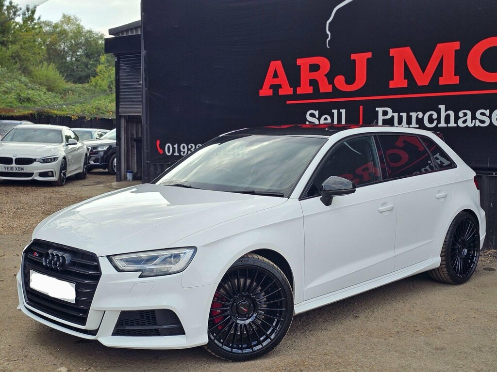 Audi S3 2.0 Tfsi Black Edition Sportback S Tronic Quattro White #4