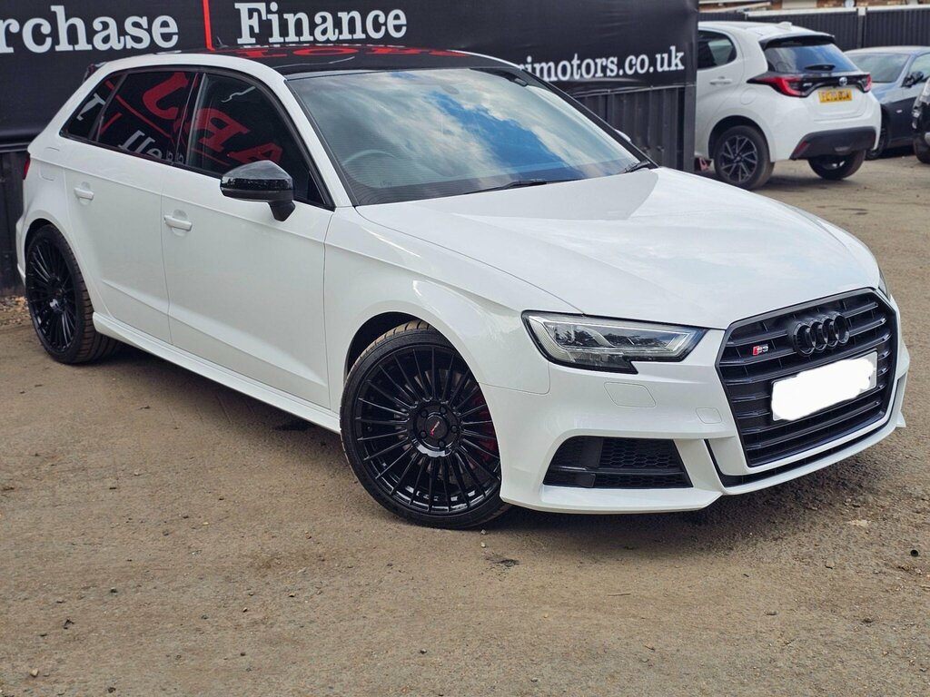 Audi S3 2.0 Tfsi Black Edition Sportback S Tronic Quattro White