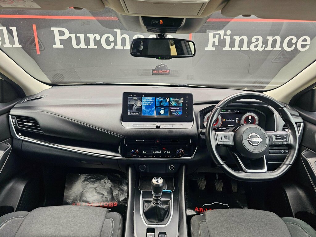 Nissan Qashqai 1.3 Dig-t Mhev N-connecta Euro 6 Ss White