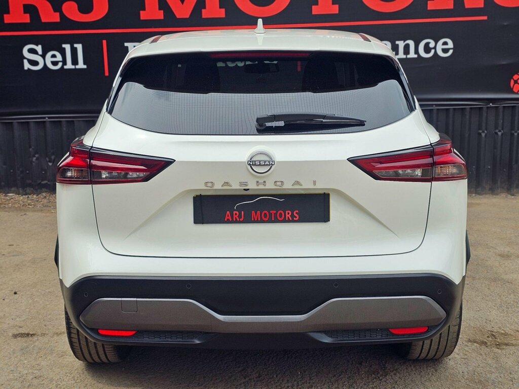 Nissan Qashqai 1.3 Dig-t Mhev N-connecta Euro 6 Ss White #6
