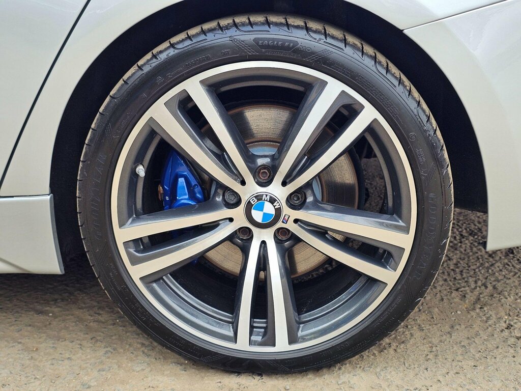 BMW 3 Series 320D M Sport Black #33