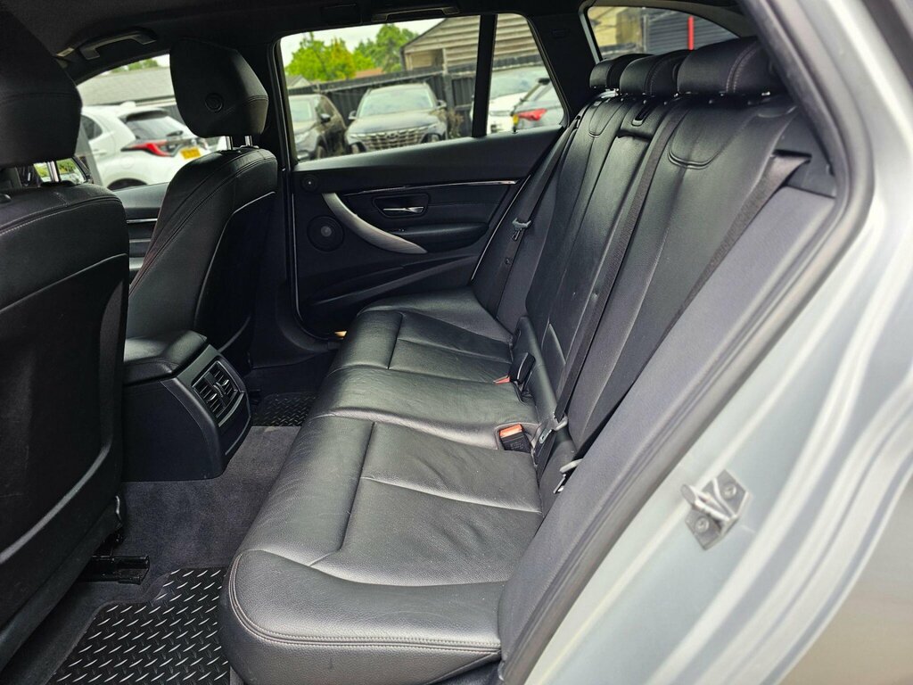 BMW 3 Series 320D M Sport Black #35
