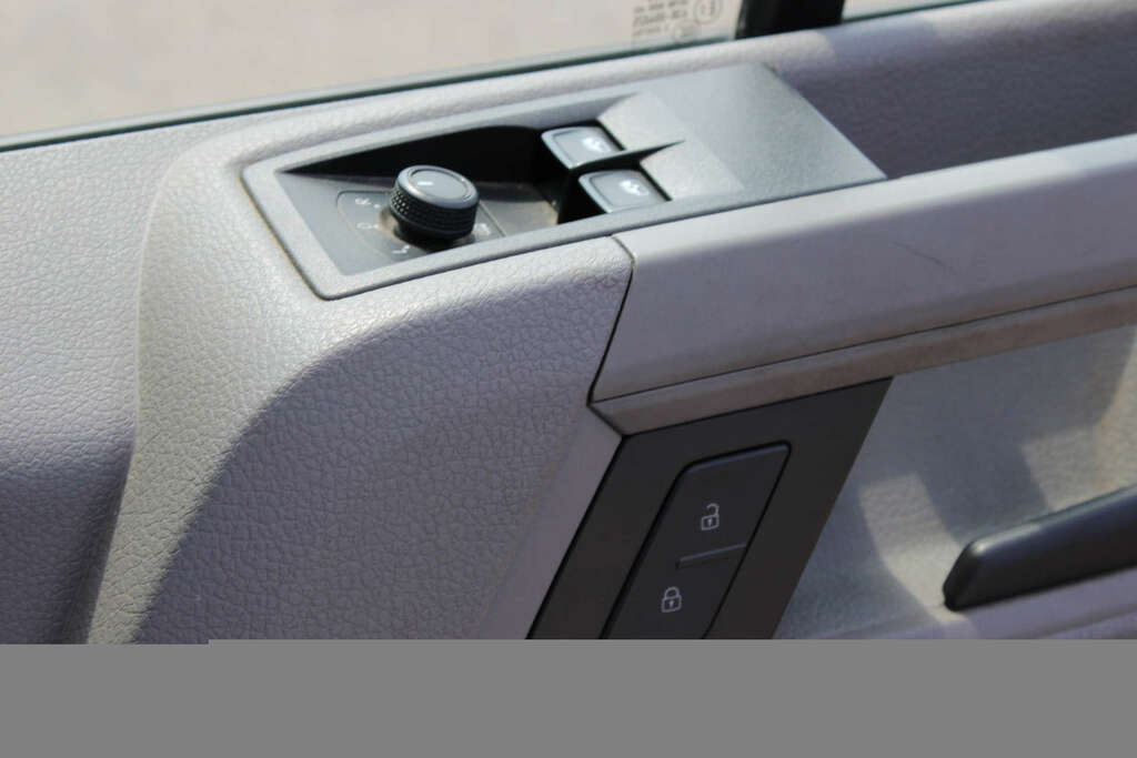 Volkswagen Crafter 2.0 Crafter Cr35 Trendline Tdi Race Van Day Van White #6