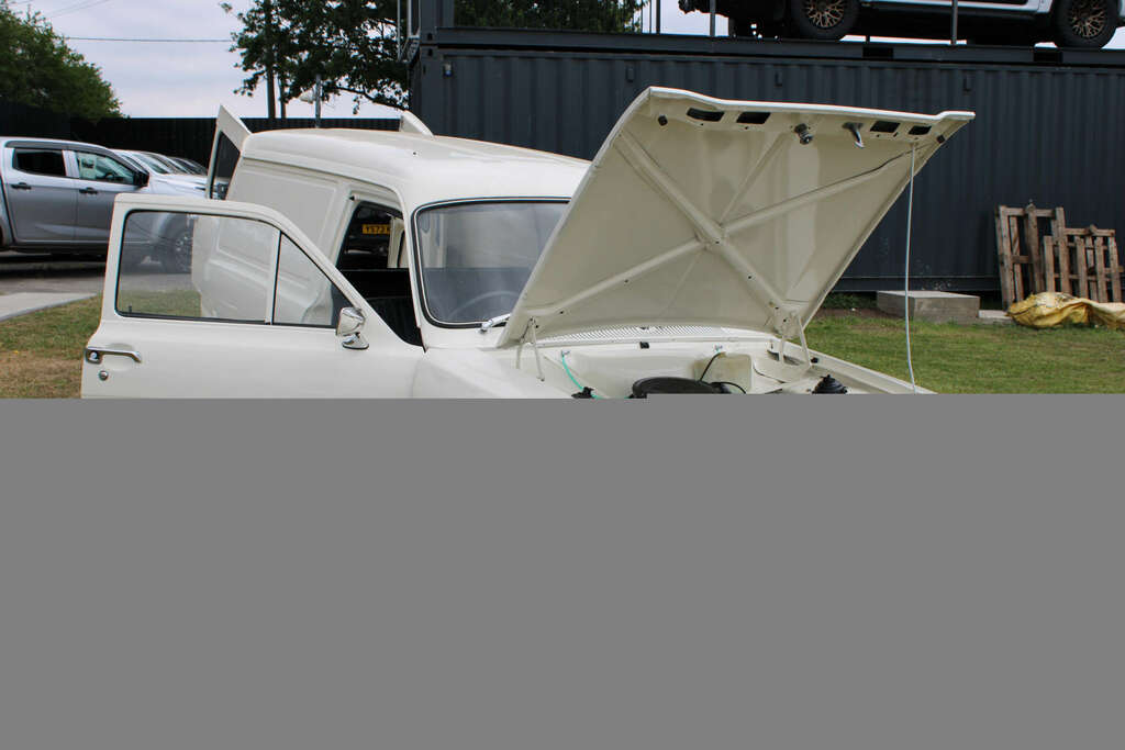 Ford Escort 1.3 4 Seater Crew Van 1972 Year Of Model White