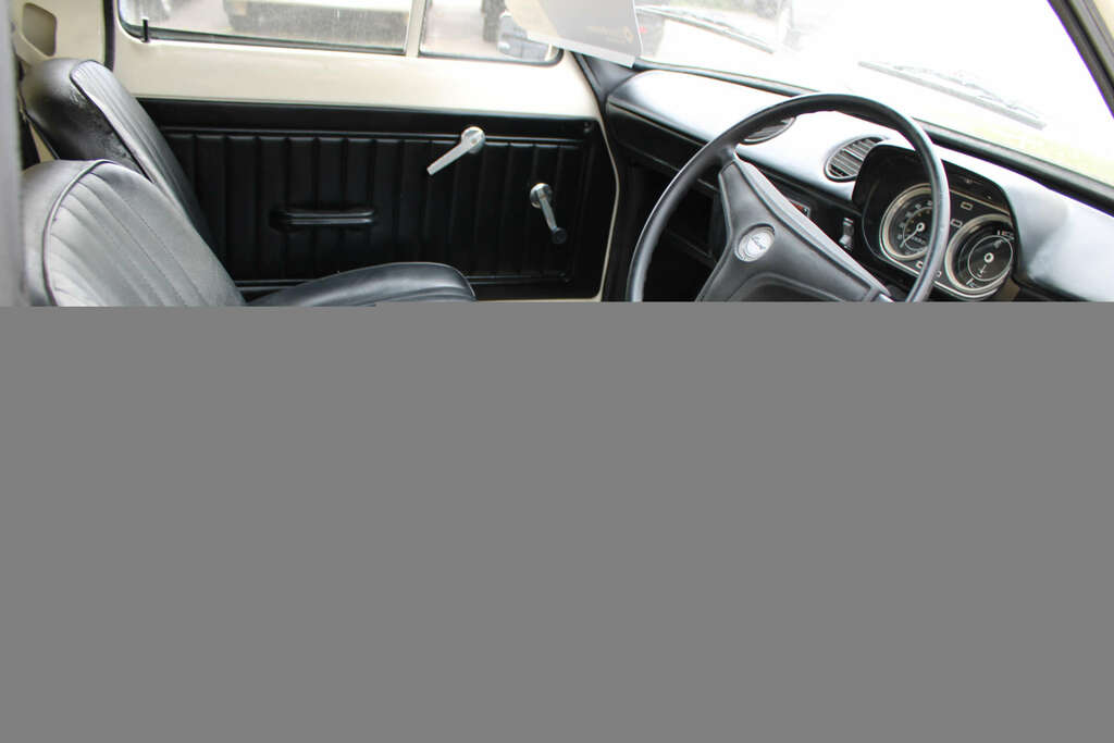 Ford Escort 1.3 4 Seater Crew Van 1972 Year Of Model White #3