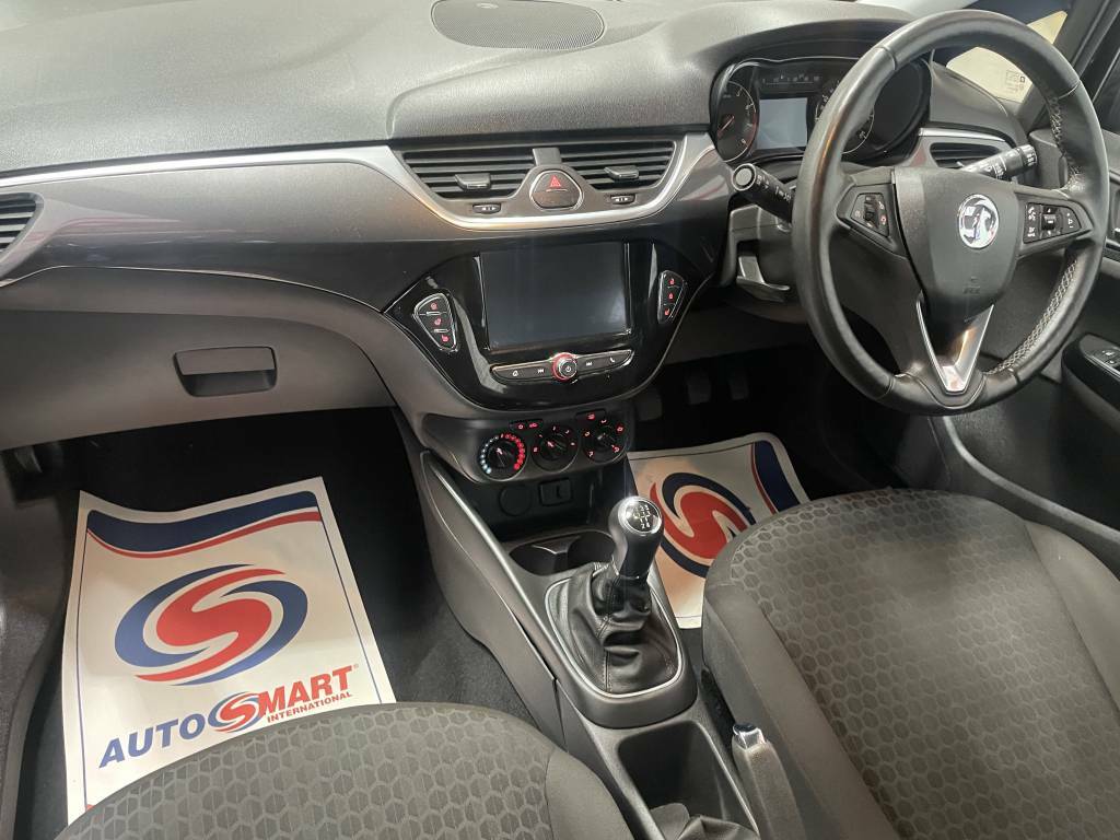 Vauxhall Corsa Hatchback Special Ed 1.4 75 Energy Black #4