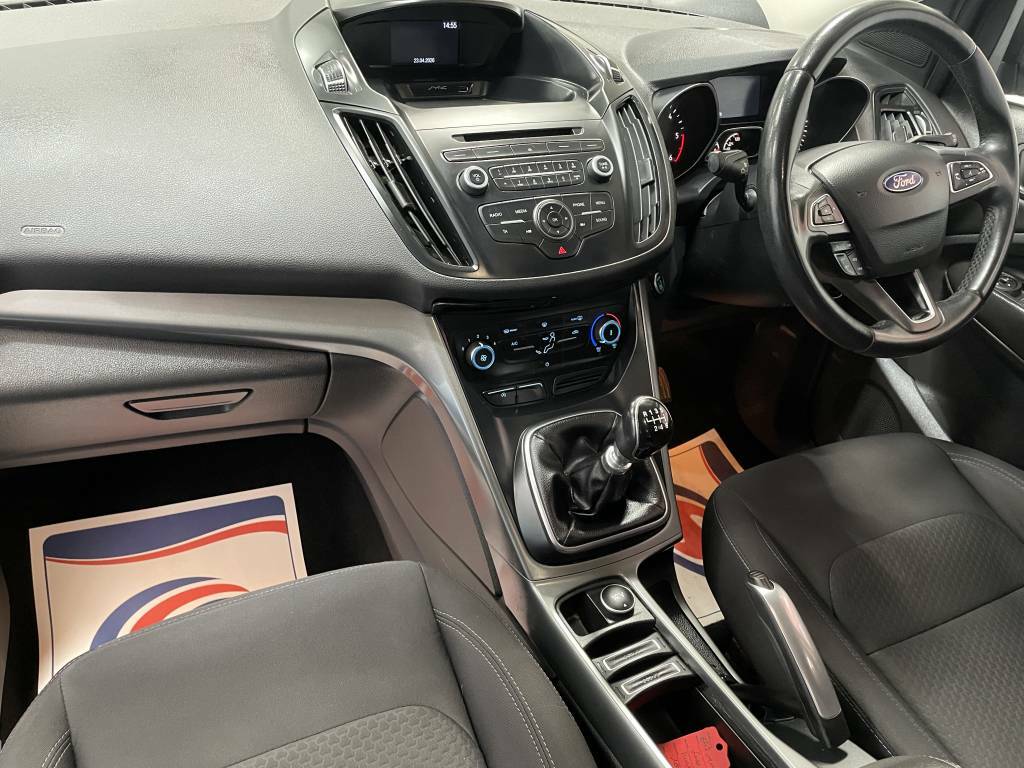 Ford Kuga Estate 1.5 Tdci Zetec Green #4