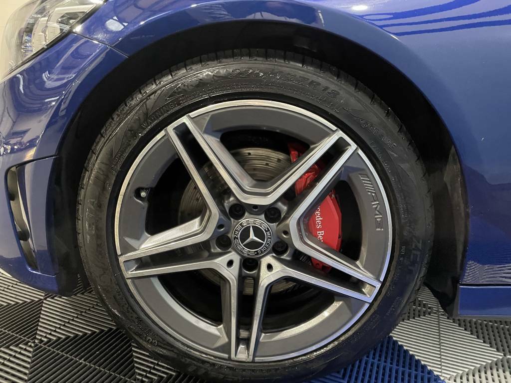 Mercedes-Benz C Class Coupe C220d Amg Line Premium Blue #4