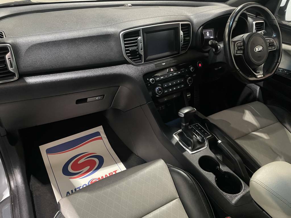 Kia Sportage Estate 1.7 Crdi Isg Gt-line White #4