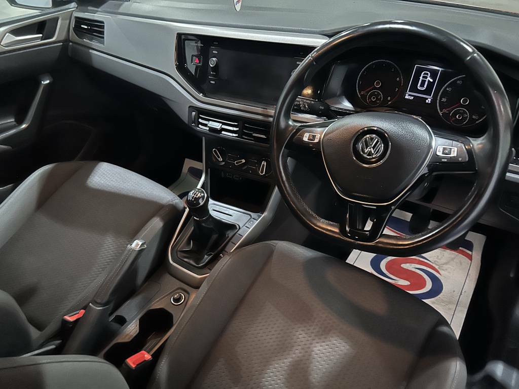 Volkswagen Polo Hatchback 1.0 Tsi 95 Match  Orange #3